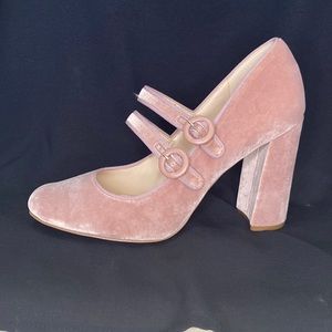 NINE WEST Pink Velvet 4” Block Heel! NEVER WORN!